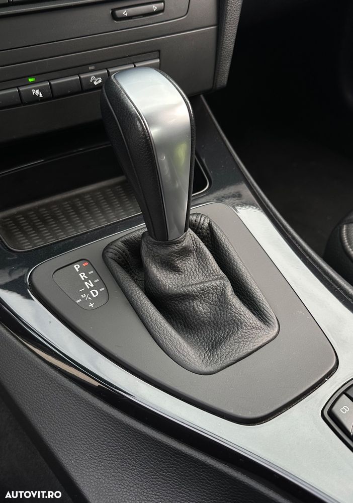 BMW Seria 3 320d xDrive DPF Aut. Edition Exclusive - 11