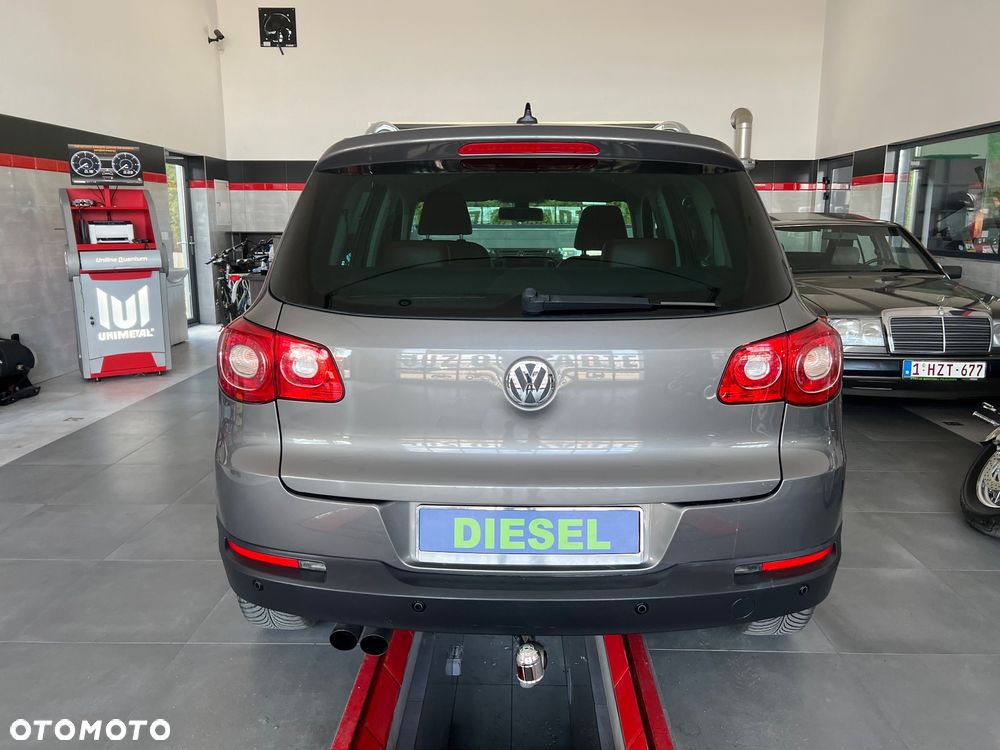 Volkswagen Tiguan 2.0 TDI DPF 4Motion BlueMotion Technology DSG Cup Track & Style - 6