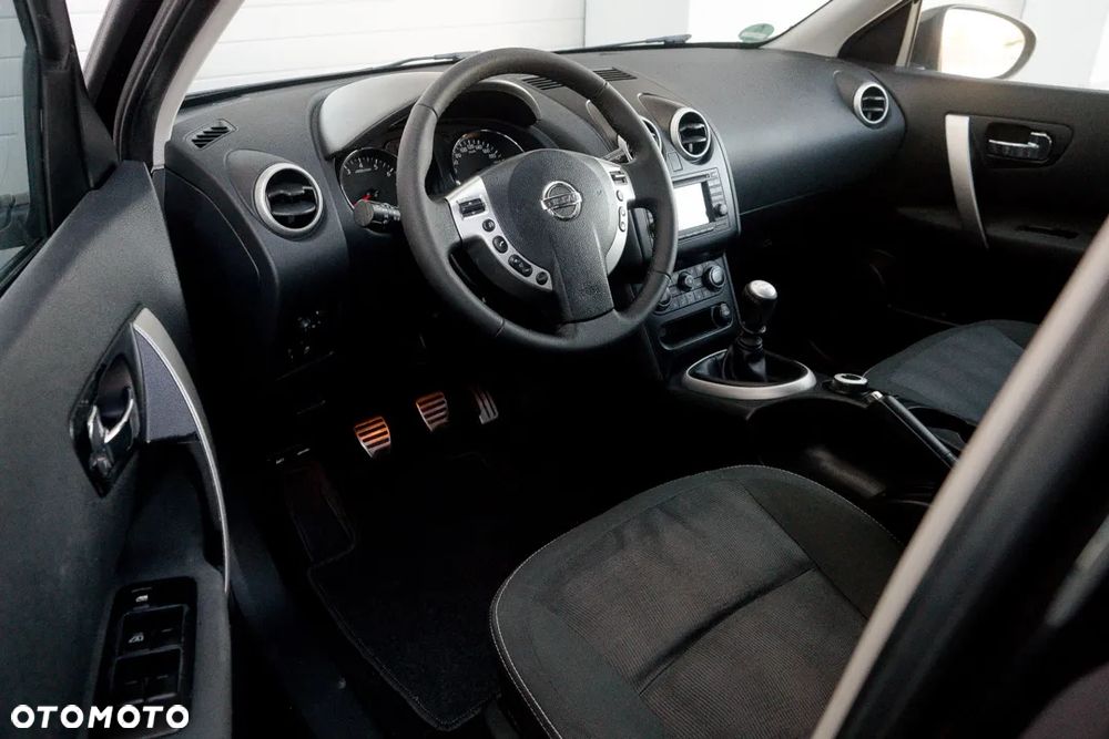 Nissan Qashqai 2.0 4x4 Tekna - 11