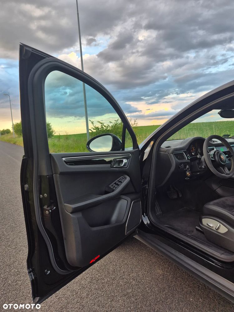Porsche Macan Standard - 18