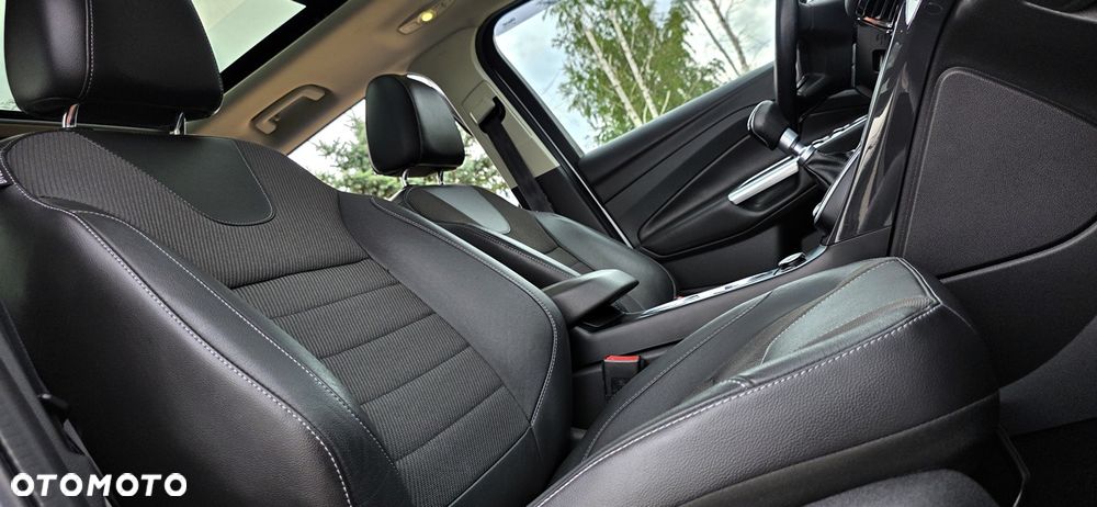 Ford Kuga 2.0 TDCi 4WD Titanium - 14