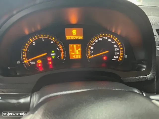 Toyota Avensis SD 2.0 D-4D - 5