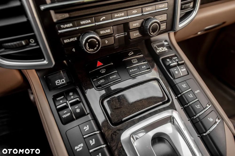 Porsche Cayenne S Tiptronic S - 27