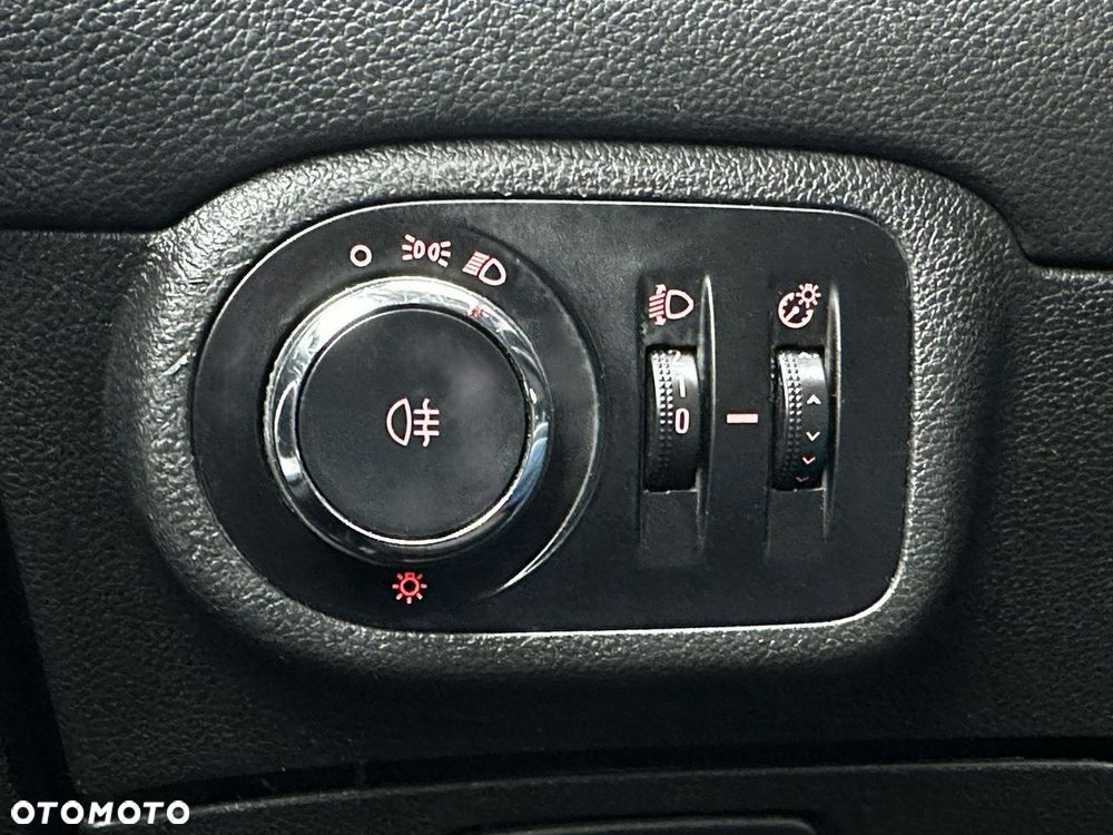 Opel Zafira 1.4 Turbo Active - 27