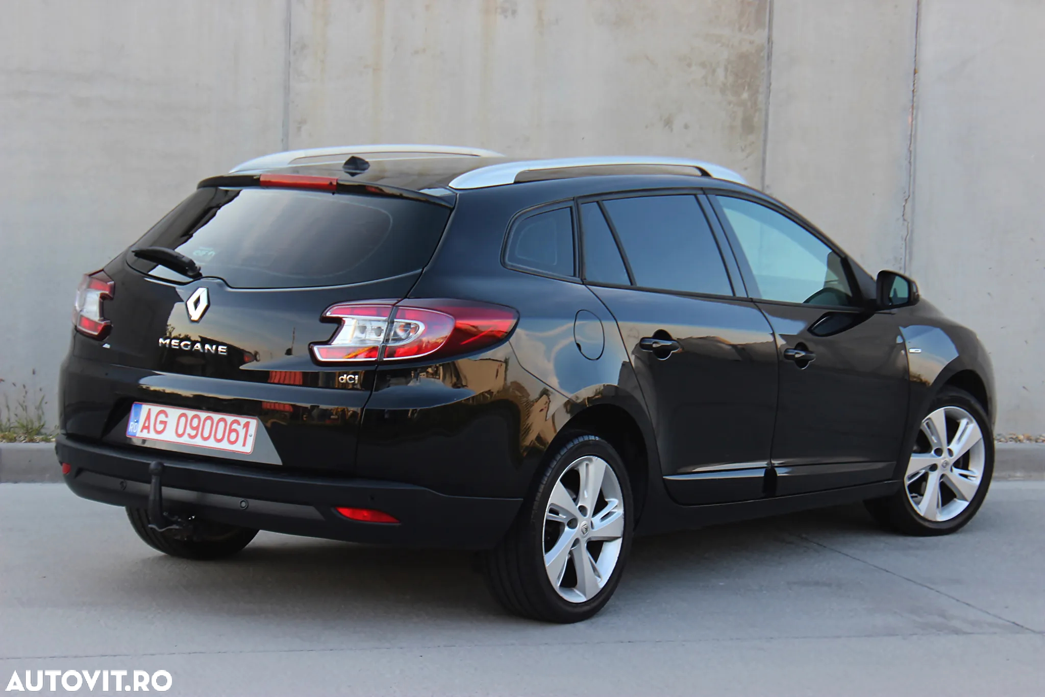 Renault Megane ENERGY dCi 110 Start & Stop Bose Edition - 3