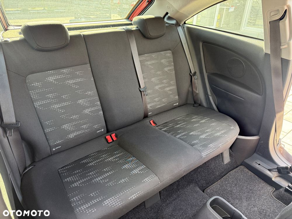 Opel Corsa 1.2 16V Cosmo - 13