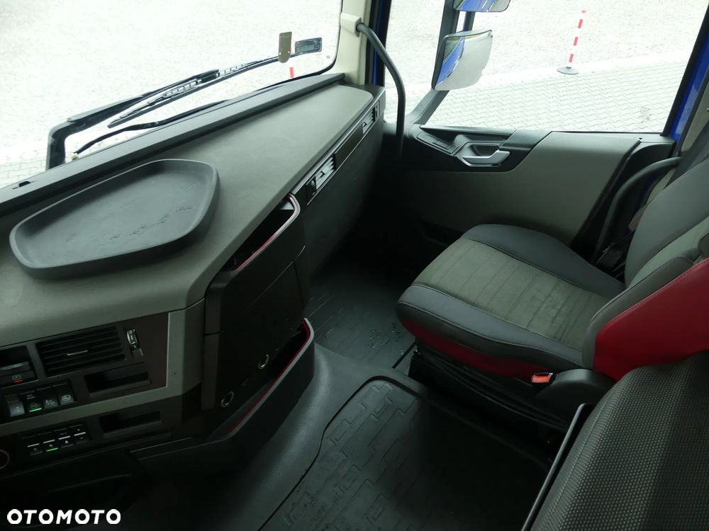 Volvo FH4 460 / EURO 6 / AUTOMAT / STANDARD / - 31
