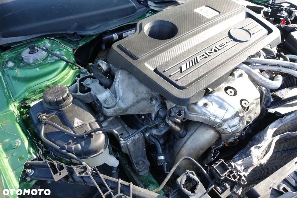 Mercedes-Benz Klasa A AMG 45 4Matic AMG Speedshift 7G-DCT PETRONAS 2015 World Champion Edition - 27