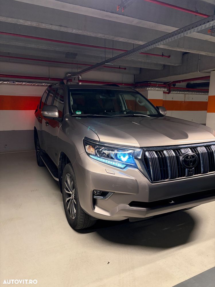 Toyota Land Cruiser 2.8l D-4D 204 CP A/T 7 locuri Luxury AVS - 3