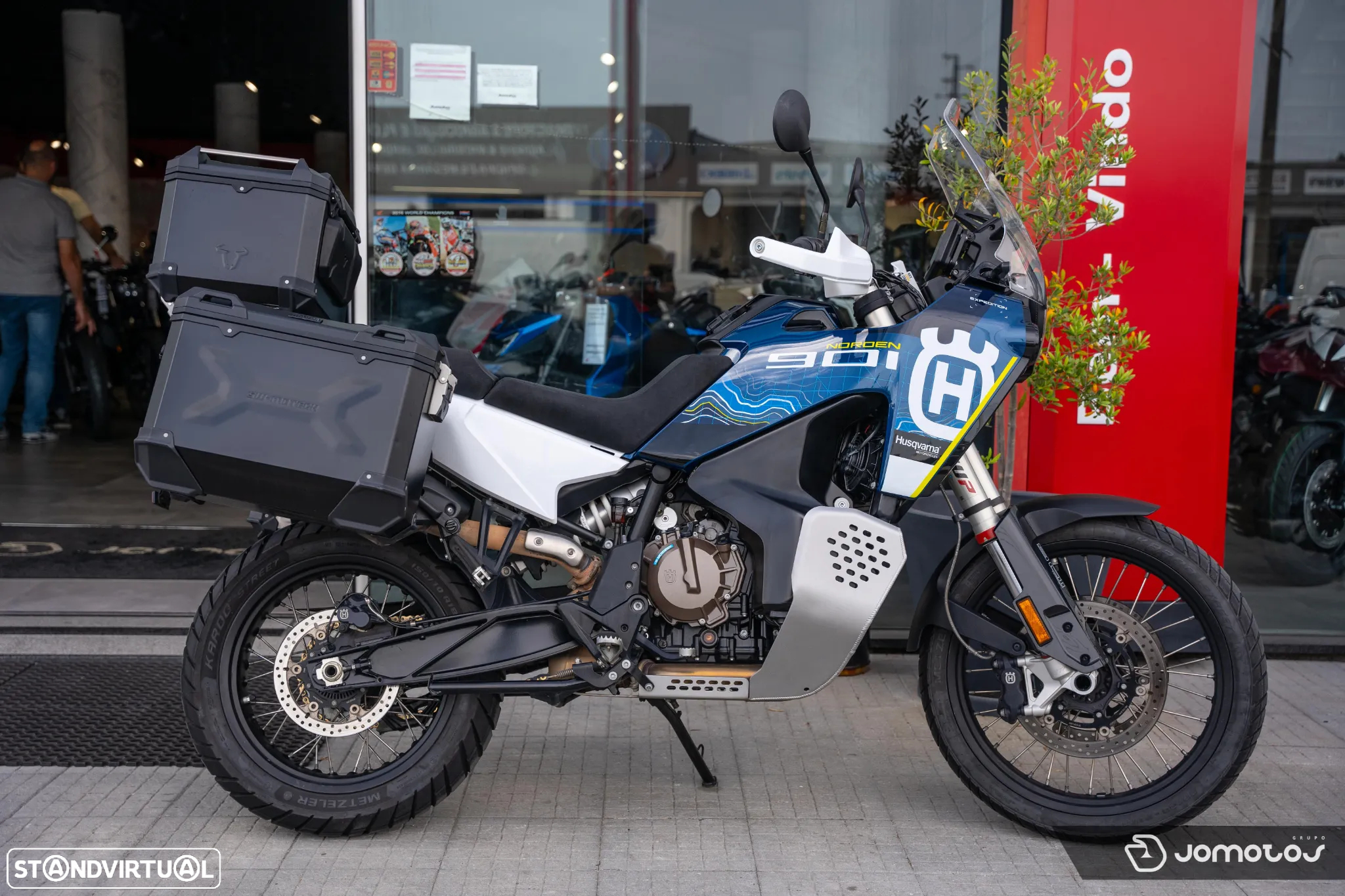 Husqvarna Norden 901 EXPEDITION - 3