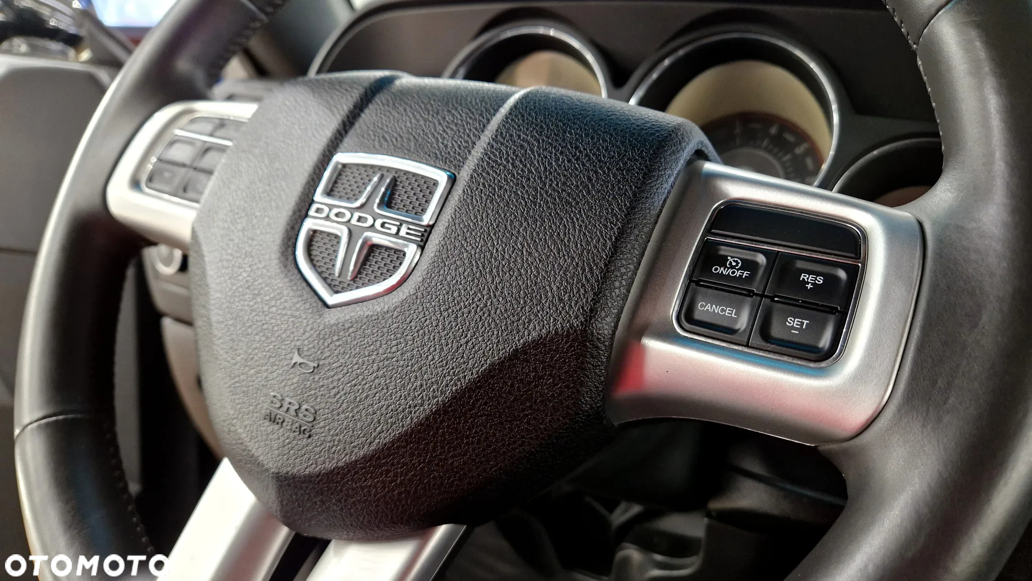 Dodge Challenger Automatik SXT Plus - 16