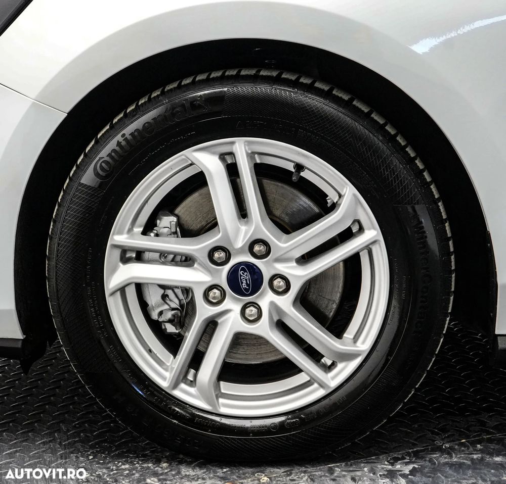 Ford Focus 1.5 EcoBlue Titanium Business - 25