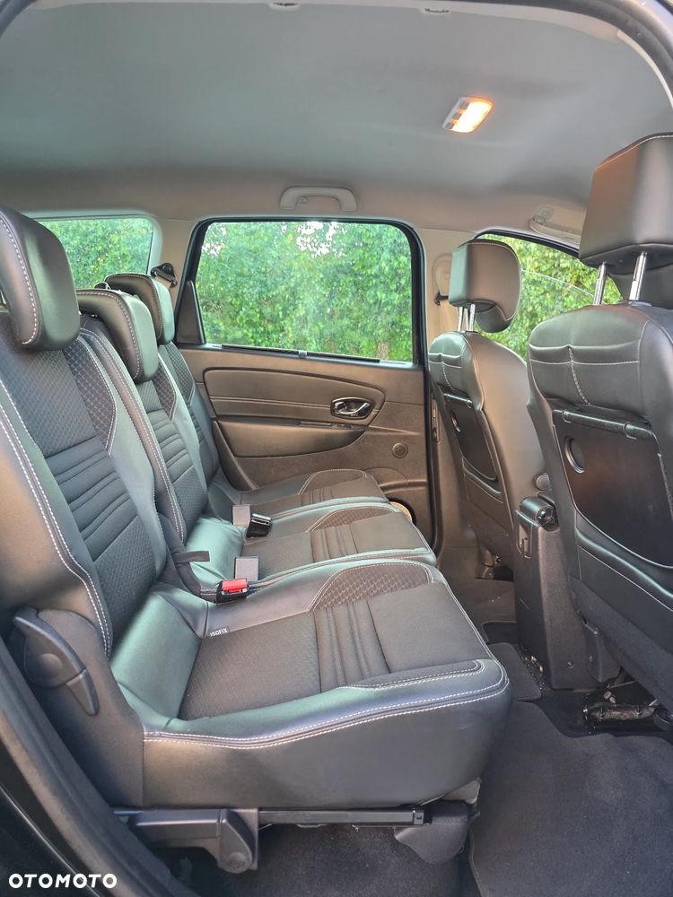 Renault Grand Scenic ENERGY TCe 115 Bose Edition - 31