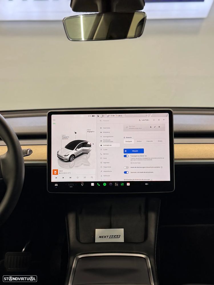 Tesla Model Y RWD - 11