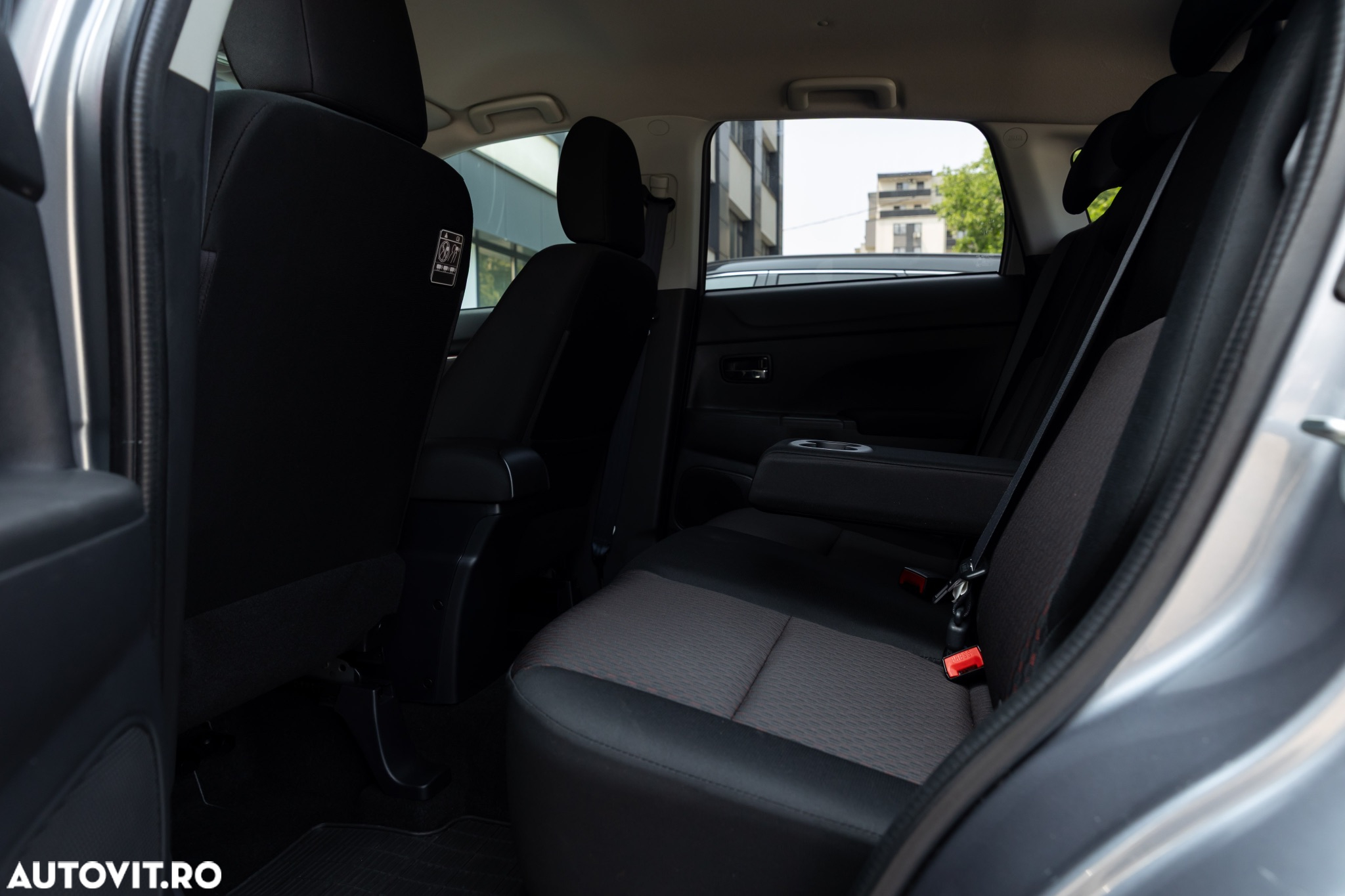 Mitsubishi ASX 2.2 DI-D 4WD Automatik Diamant Edition - 8