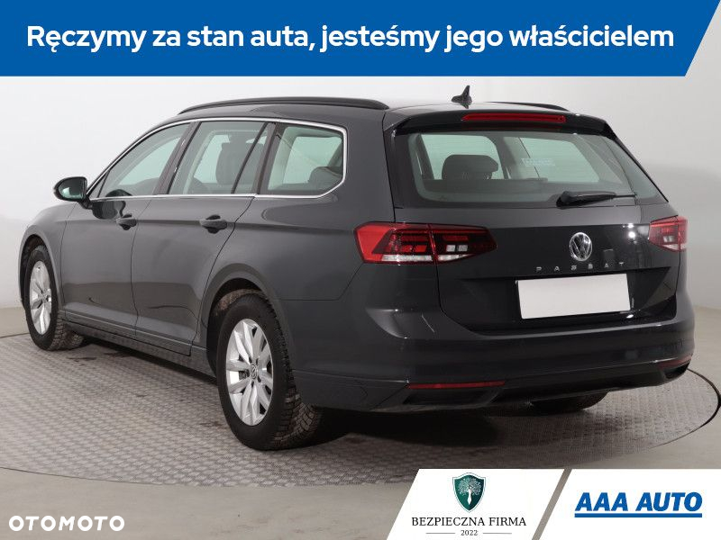 Volkswagen Passat - 5
