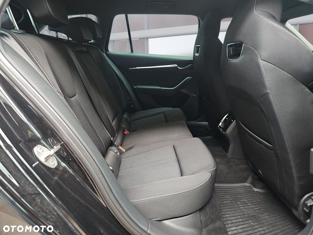 Skoda Octavia 2.0 TDI Style DSG - 12