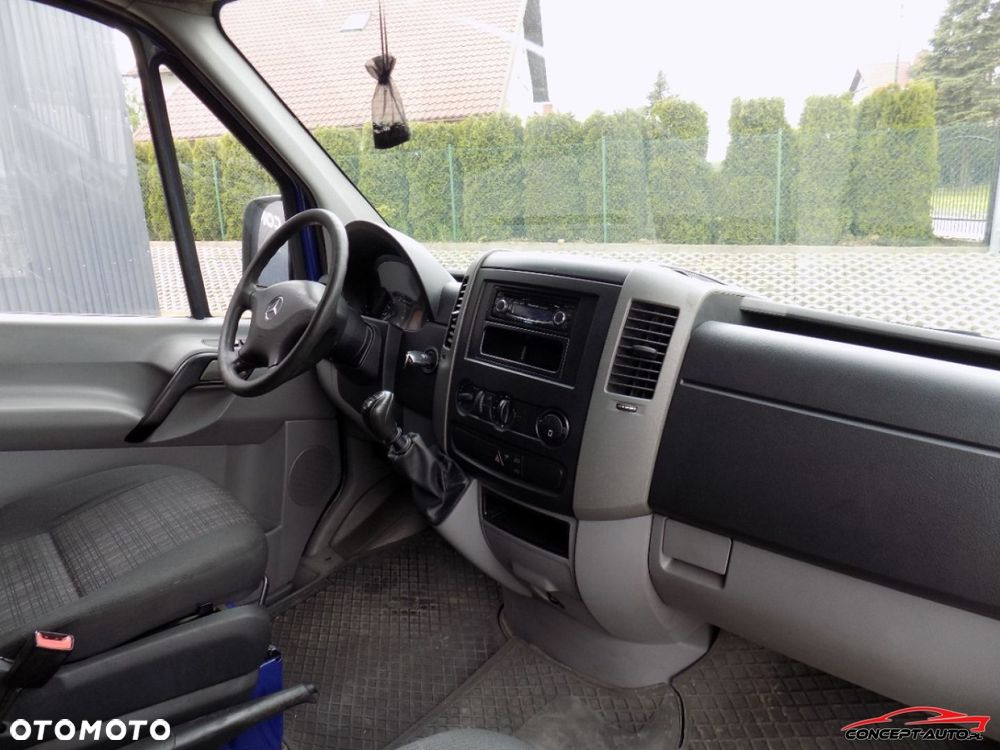 Mercedes-Benz Sprinter - 21