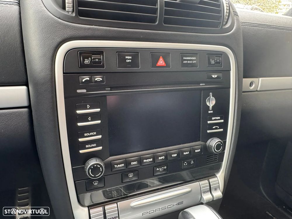 Porsche Cayenne Turbo S - 6