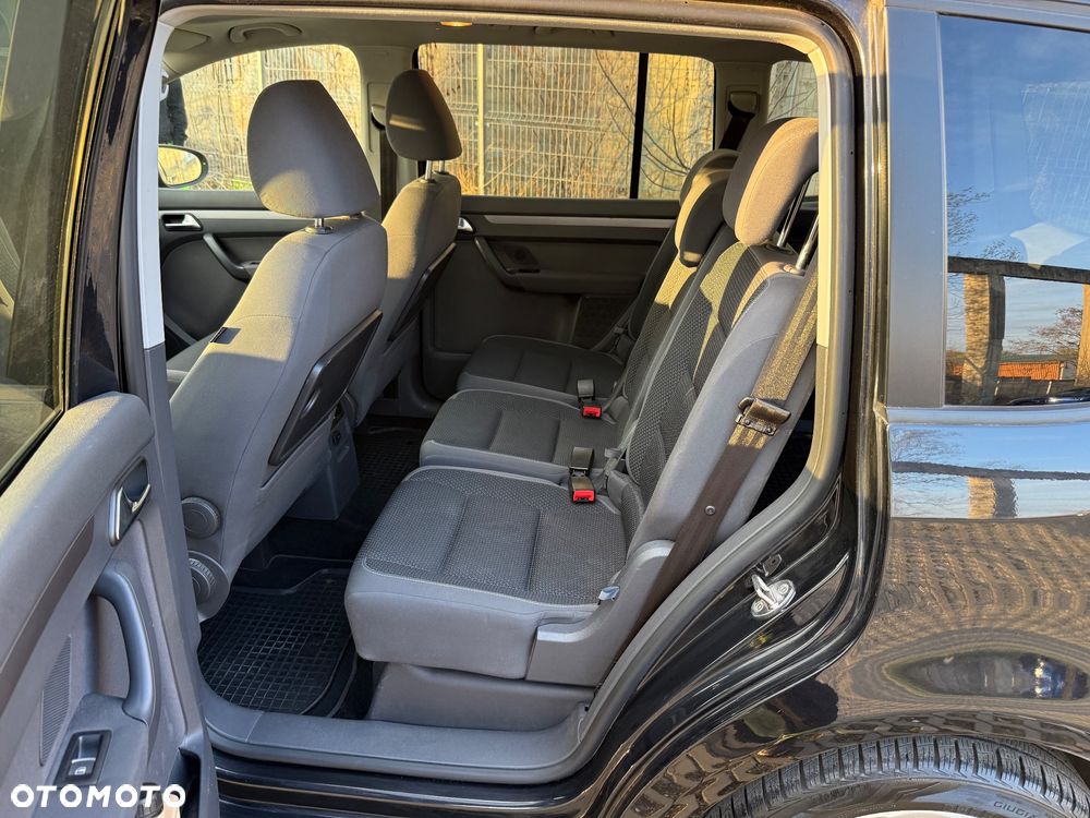 Volkswagen Touran 2.0 TDI DPF Freestyle - 11