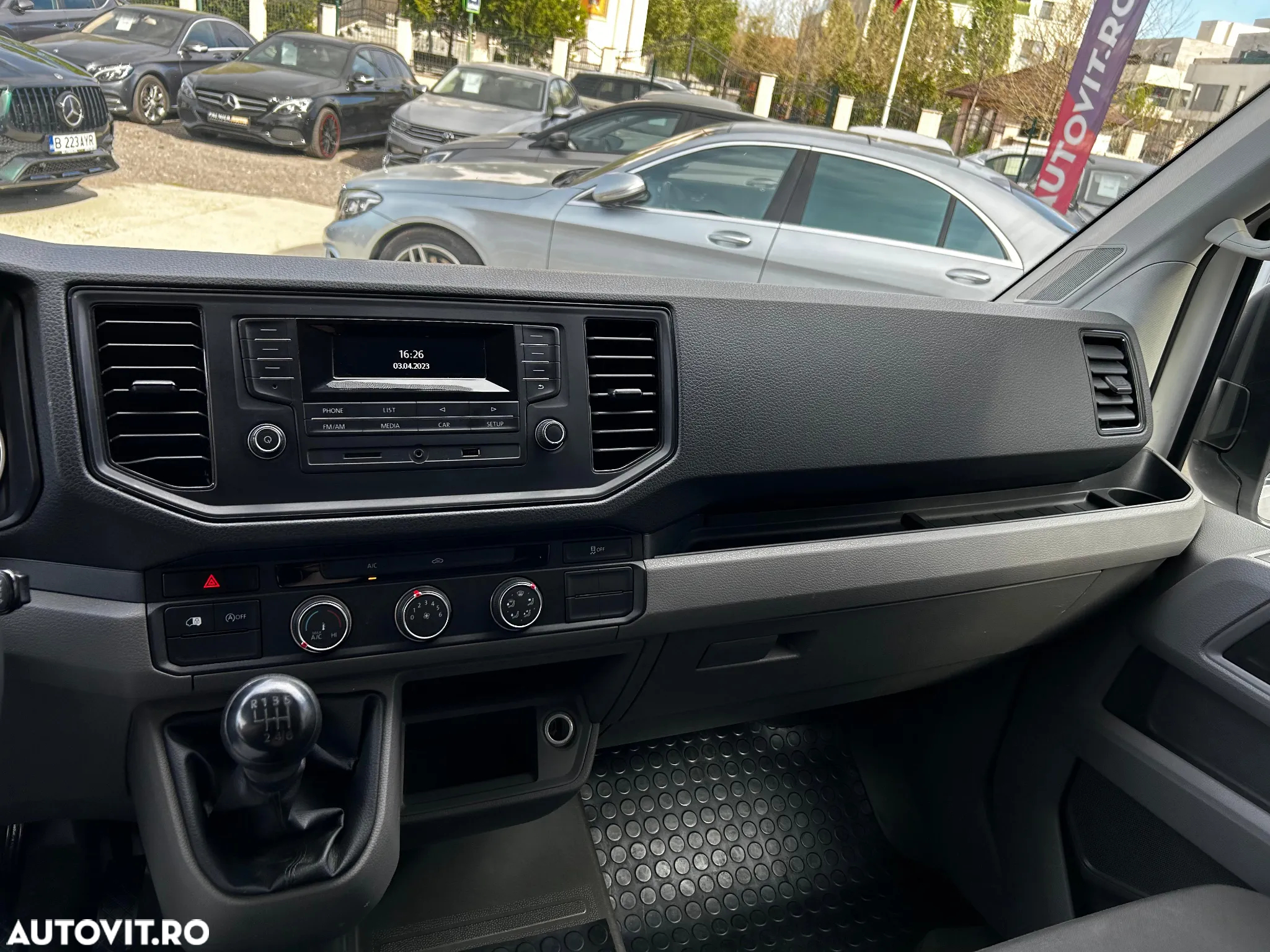 Volkswagen Crafter 3.5 CD Bena L3 FWD 103kW - 16