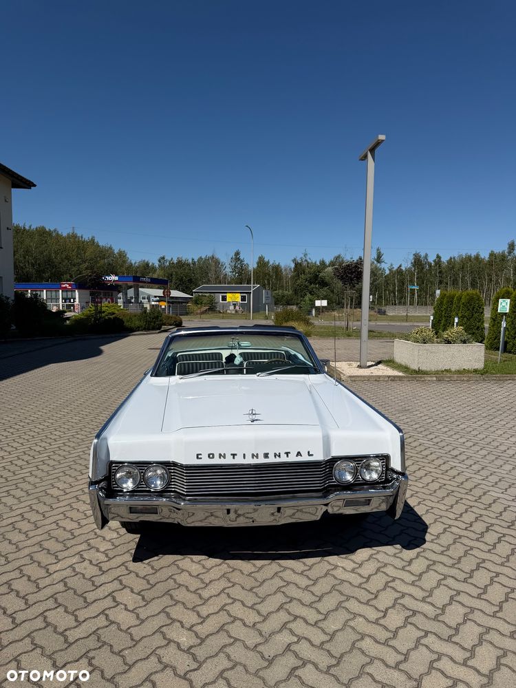 Lincoln Continental - 3