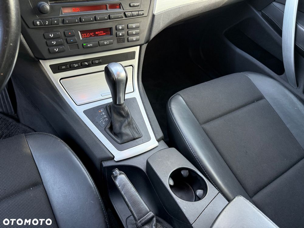 BMW X3 2.0d - 9