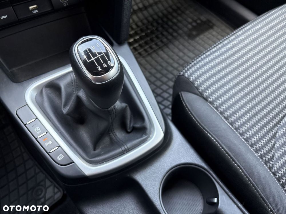 Kia Ceed - 15