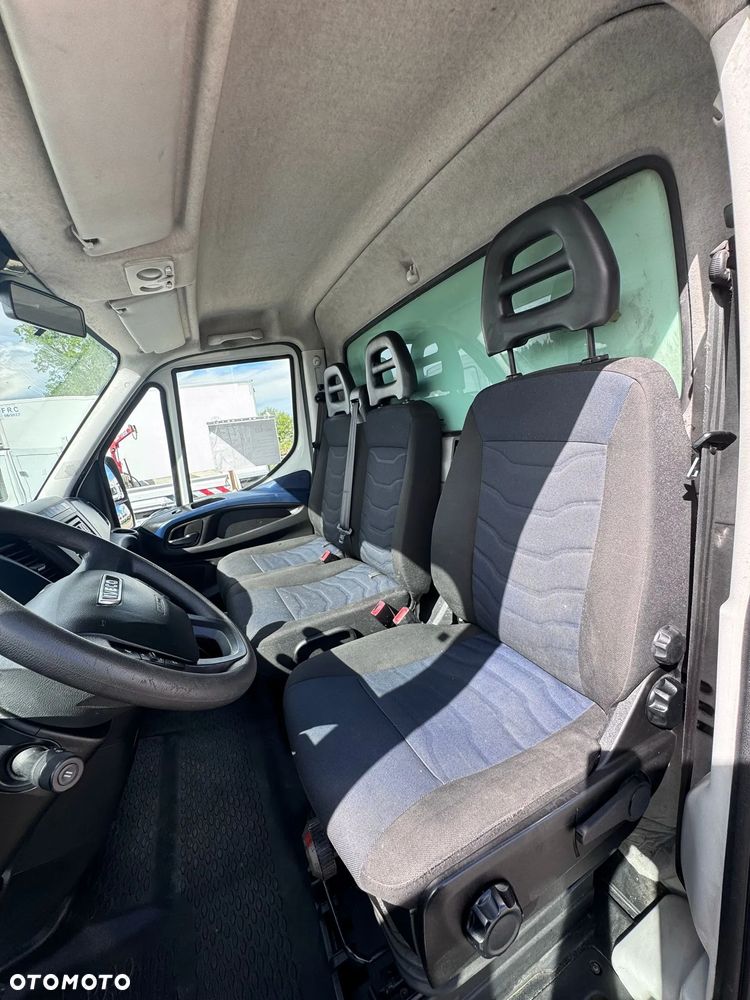 Iveco Daily 35C16 / KONTENER 8 EP / Winda (522) - 11