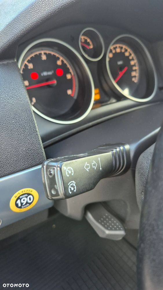 Opel Astra 1.7 CDTI DPF Cosmo - 8