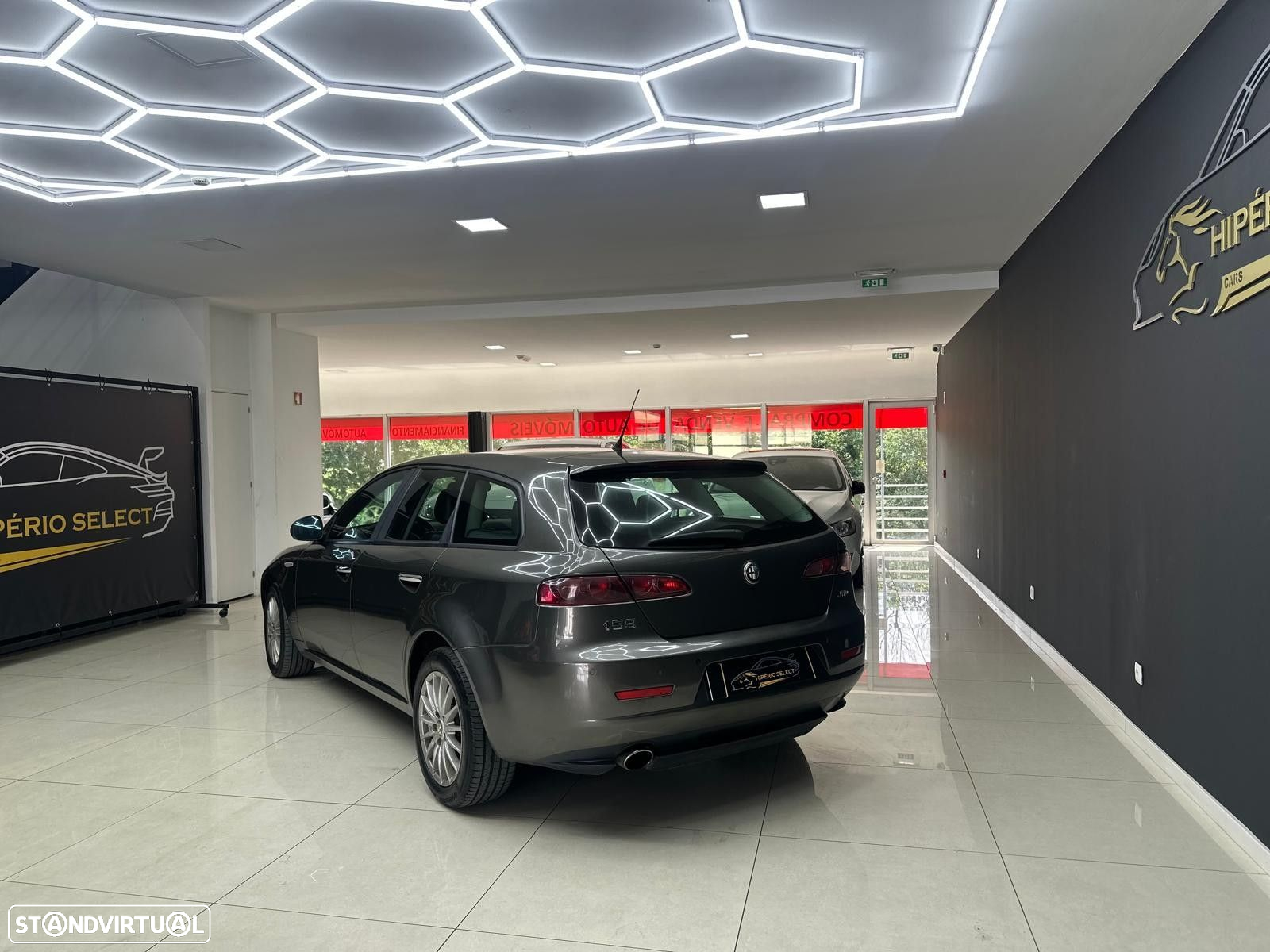 Alfa Romeo 159 Sportwagon 1.9 JTDm 16V Sportiva - 5