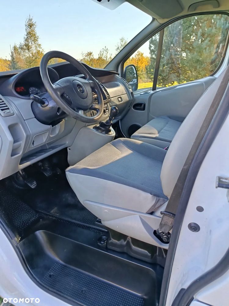 Opel Vivaro - 12