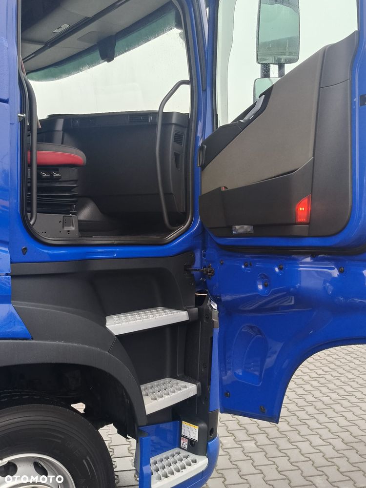 Volvo FH4 460 / EURO 6 / AUTOMAT / I -SHIFT / STANDARD / - 17