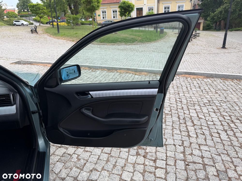BMW Seria 3 316i Edition Lifestyle - 24