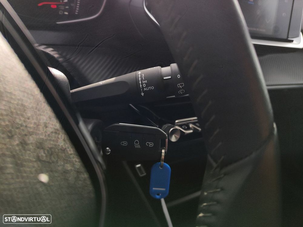 Peugeot 2008 1.2 PureTech Active Pack - 19