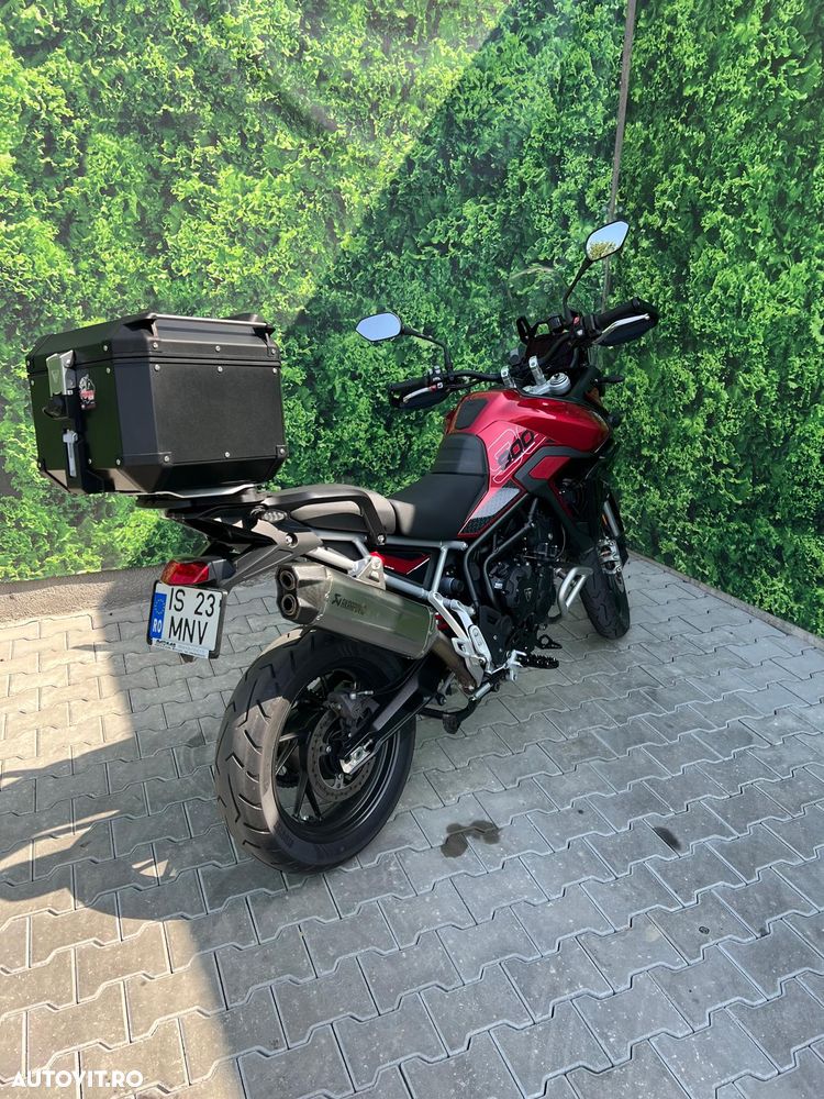 Triumph Tiger 900 - 8