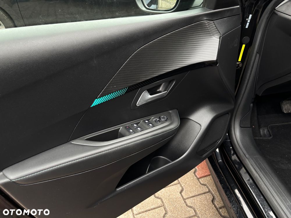Peugeot 208 PureTech 100 EAT8 Allure - 15