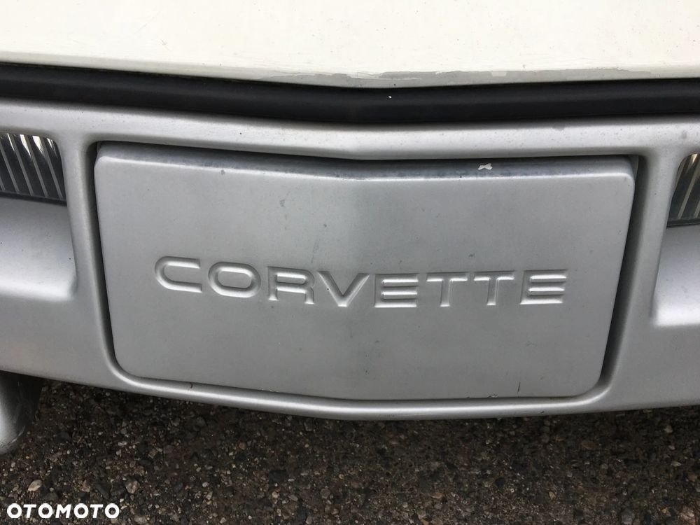 Chevrolet Corvette - 16