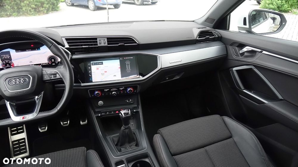 Audi Q3 - 32