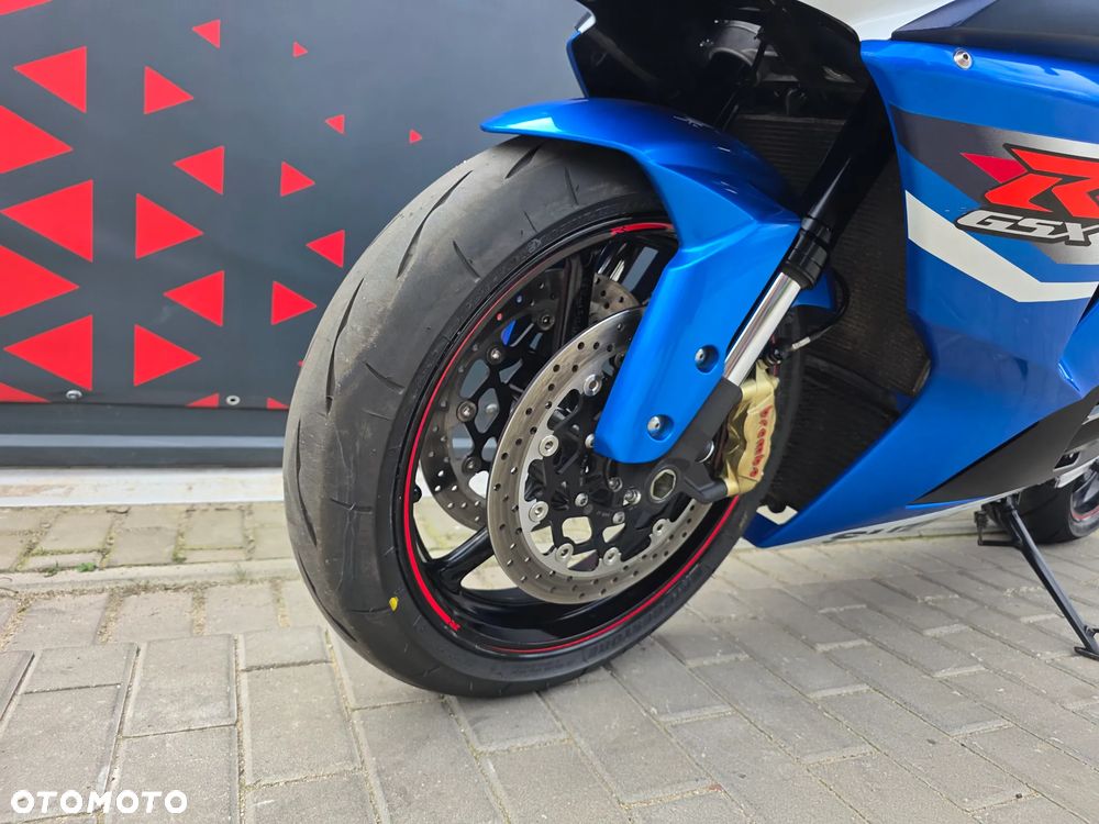 Suzuki GSX-R - 17