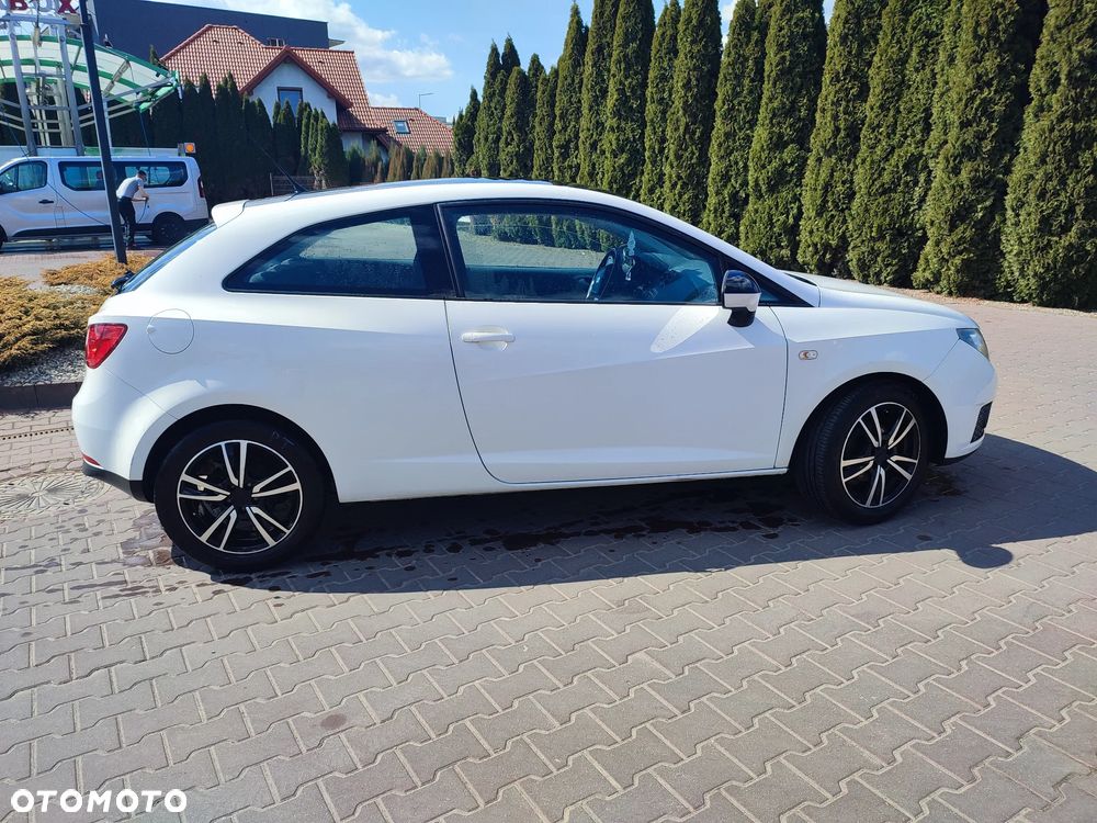 Seat Ibiza SC 1.6 TDI DPF Style - 4