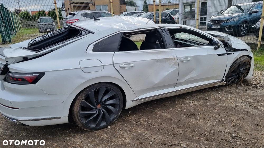 Volkswagen Arteon 2.0 TDI SCR DSG R-Line - 2