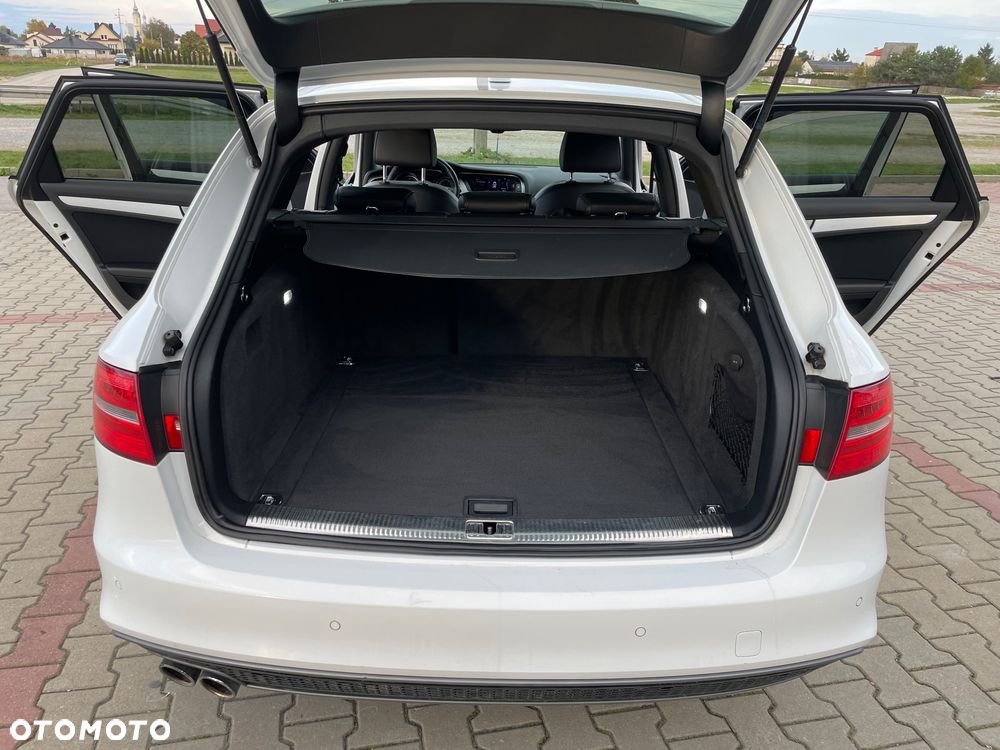 Audi A4 Avant 2.0 TDI ultra S tronic sport - 31