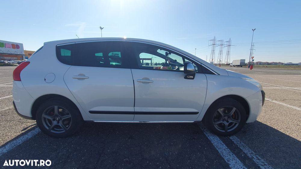 Peugeot 3008 2.0 HDI FAP Premium - 4