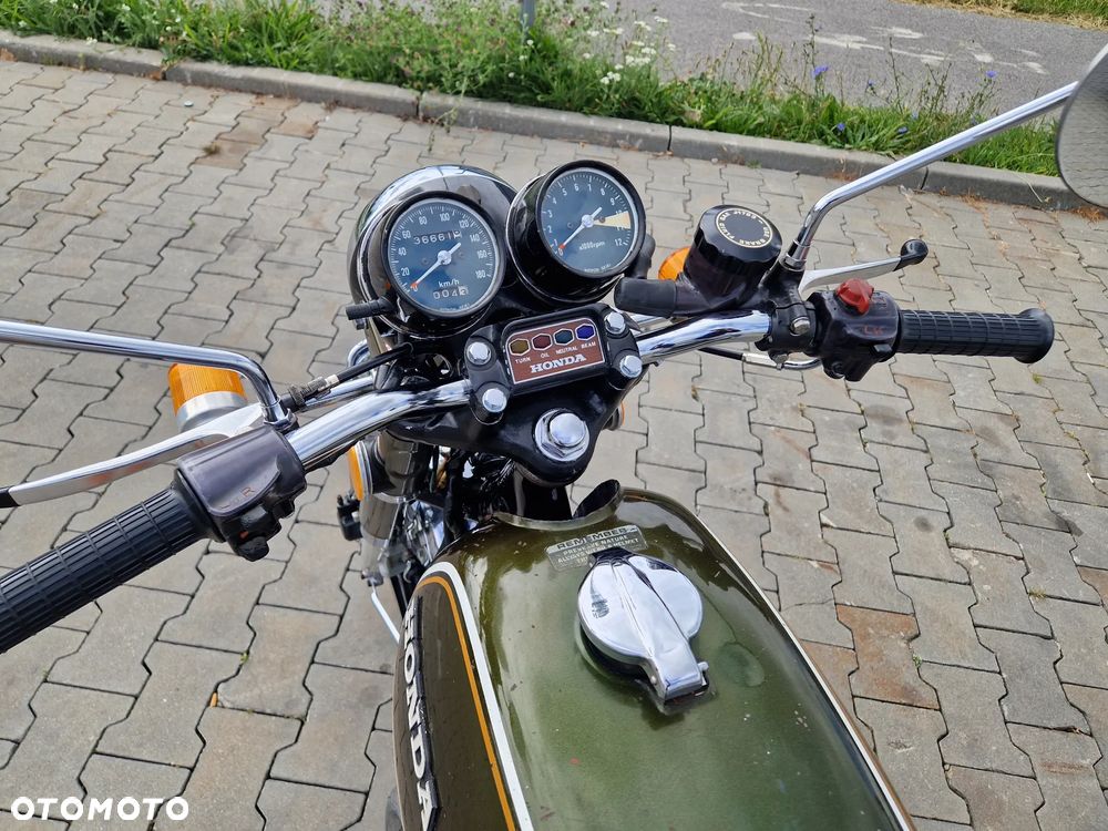 Honda CB - 8
