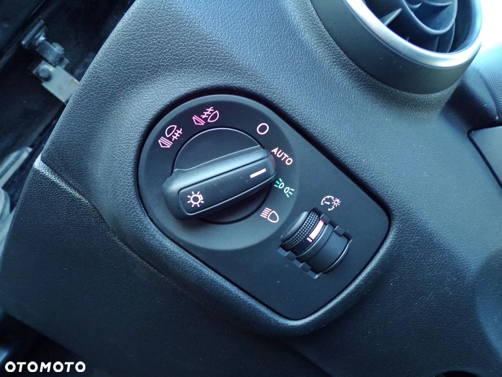 Audi A1 3-drzwiowe 1.0 TFSI ultra sport - 18