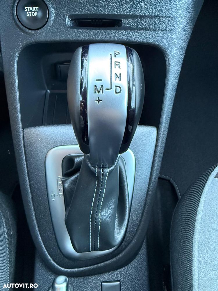 Renault Captur TCe 150 EDC GPF BOSE EDITION - 26
