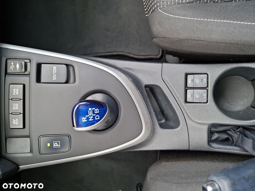 Toyota Auris Hybrid 135 Premium - 21
