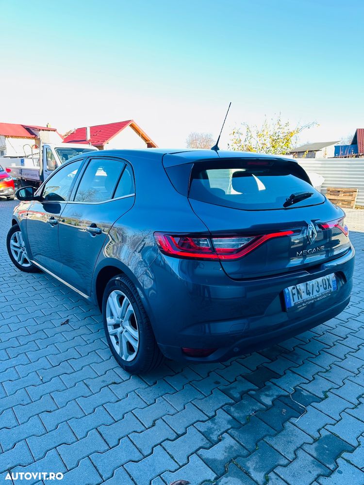 Renault Megane BLUE dCi Zen - 4