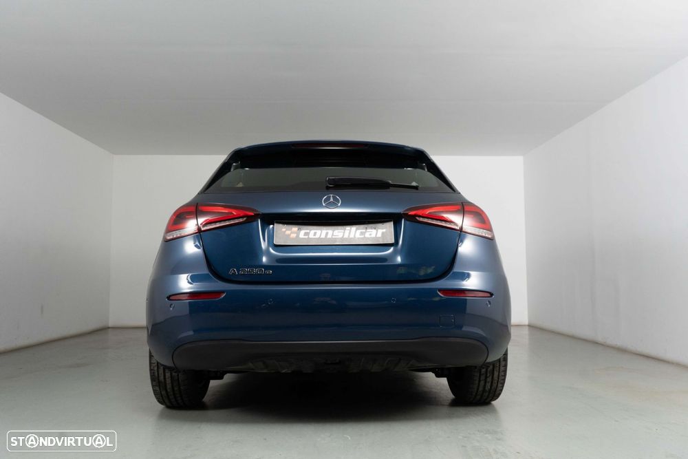 Mercedes-Benz A 250 e Progressive - 5